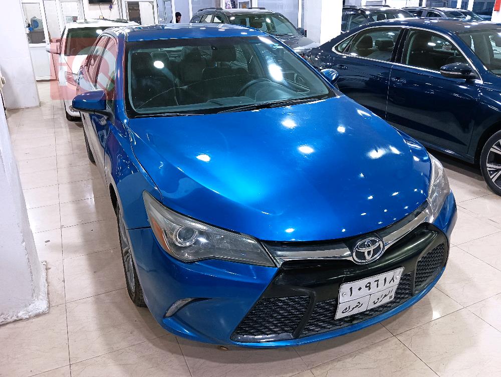 تۆیۆتا کامری